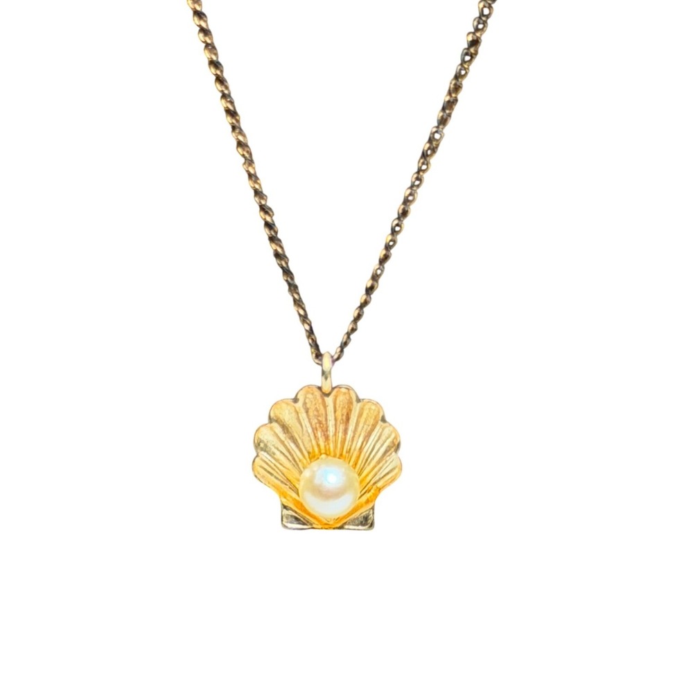 Vintage 1950s 12K Gold-Filled Scallop Shell and Cultured Pearl Charm Necklace 8"